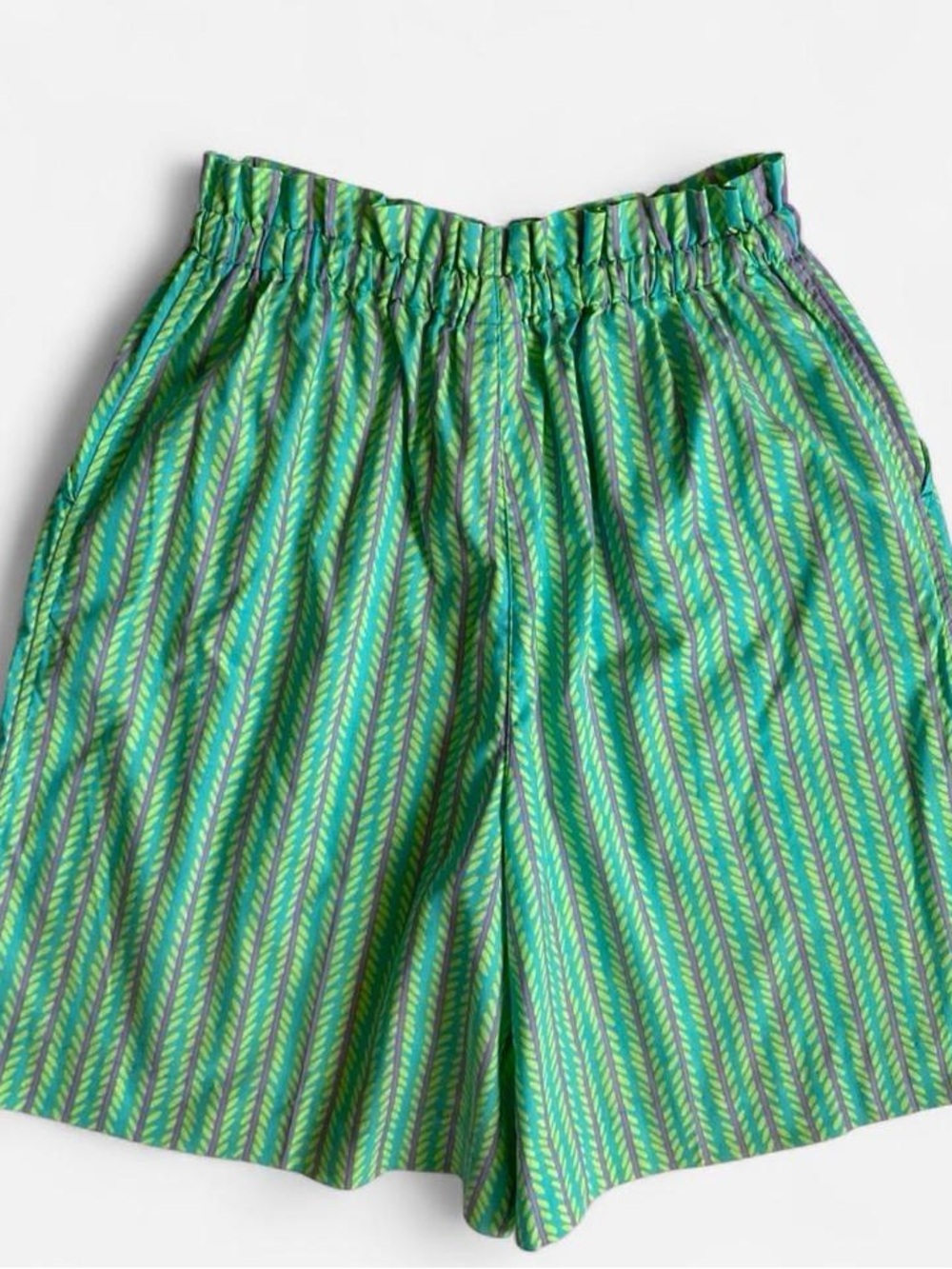 Vintage 90s L.L. Bean green multicolored abstract pull on shorts - Picture 2 of 8
